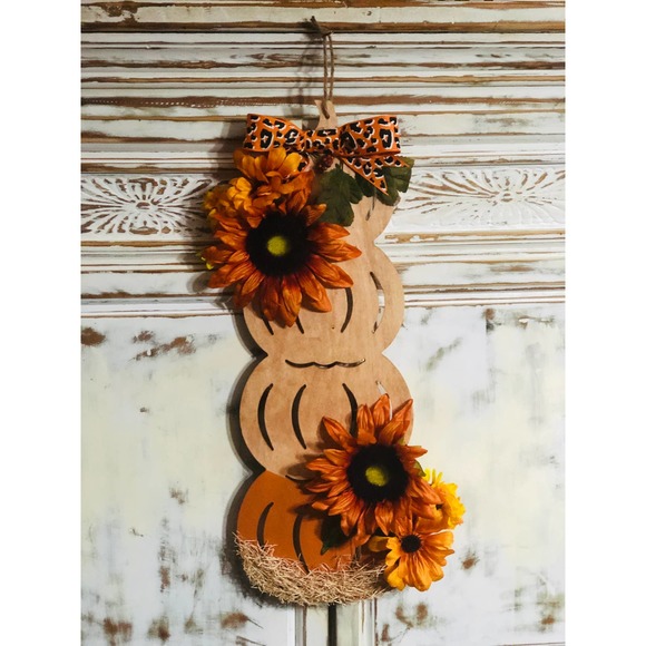 Fall Stacked Pumpkins, Pumpkins, Fall Decor, Wall Hanging, Door Hanger - Picture 4 of 5